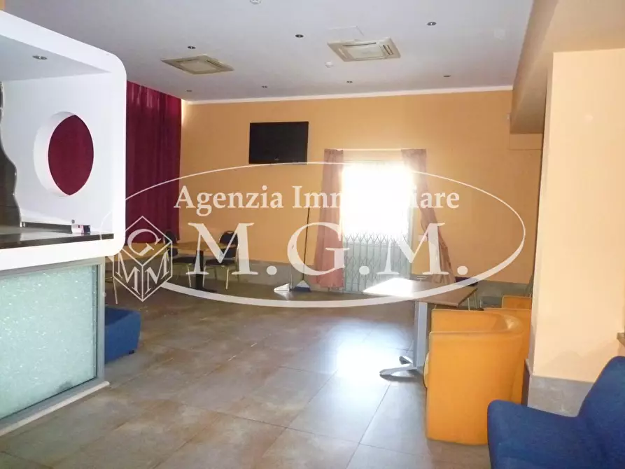 Immagine 13 di Locale commerciale in affitto  a Castelfranco Di Sotto