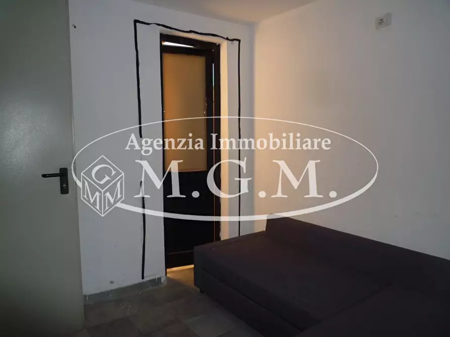 Immagine 18 di Locale commerciale in affitto  a Castelfranco Di Sotto