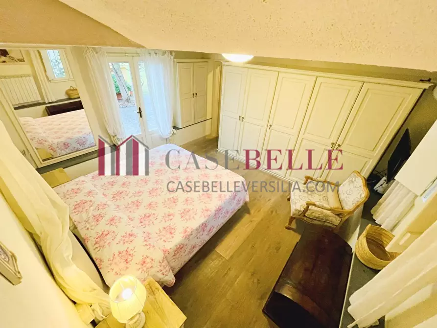 Immagine 24 di Casa indipendente in affitto  a Forte Dei Marmi