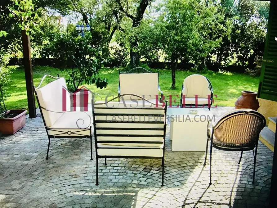 Immagine 48 di Casa indipendente in affitto  a Forte Dei Marmi