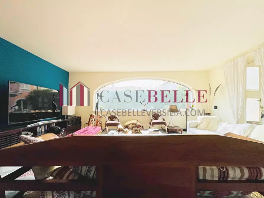 Immagine 30 di Casa indipendente in affitto  a Forte Dei Marmi