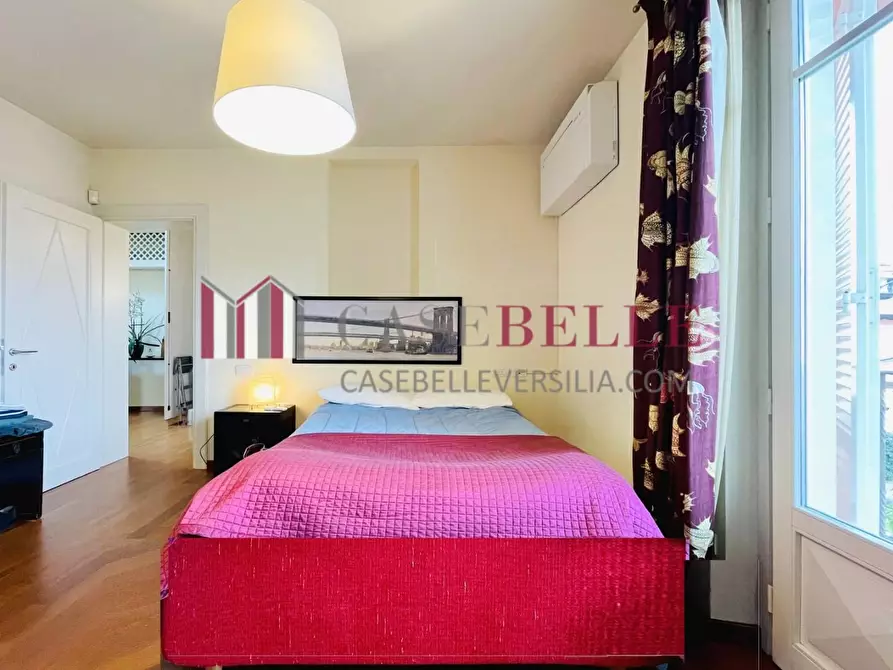 Immagine 49 di Casa indipendente in affitto  a Forte Dei Marmi