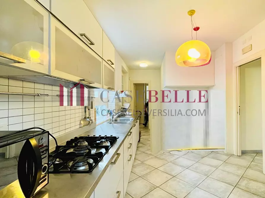 Immagine 23 di Casa indipendente in affitto  a Forte Dei Marmi