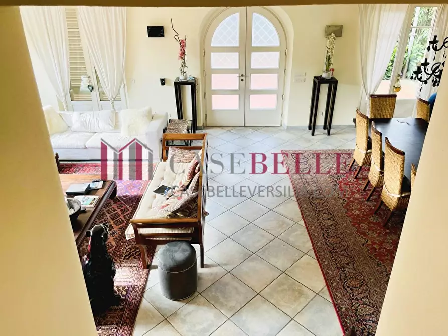 Immagine 60 di Casa indipendente in affitto  a Forte Dei Marmi