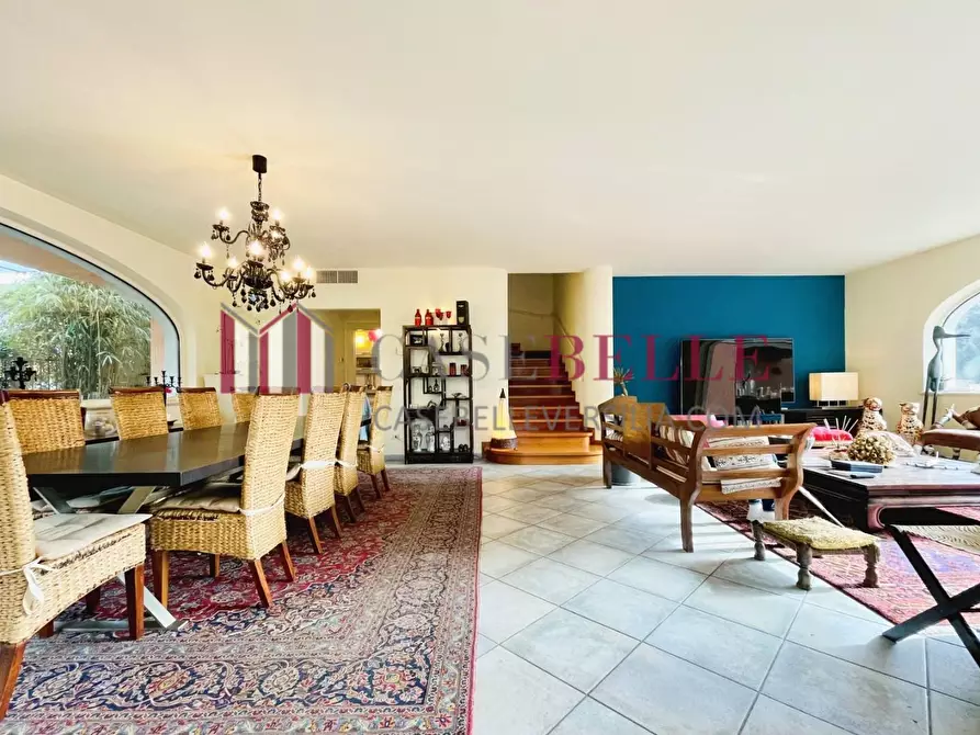 Immagine 1 di Casa indipendente in affitto  a Forte Dei Marmi