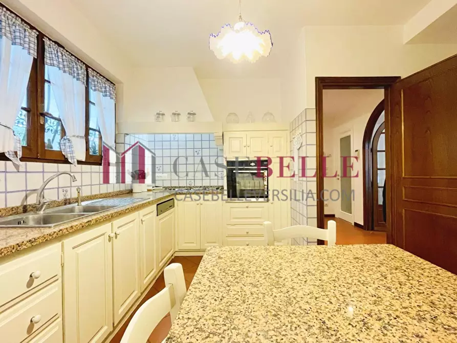 Immagine 9 di Casa bifamiliare in affitto  a Forte Dei Marmi