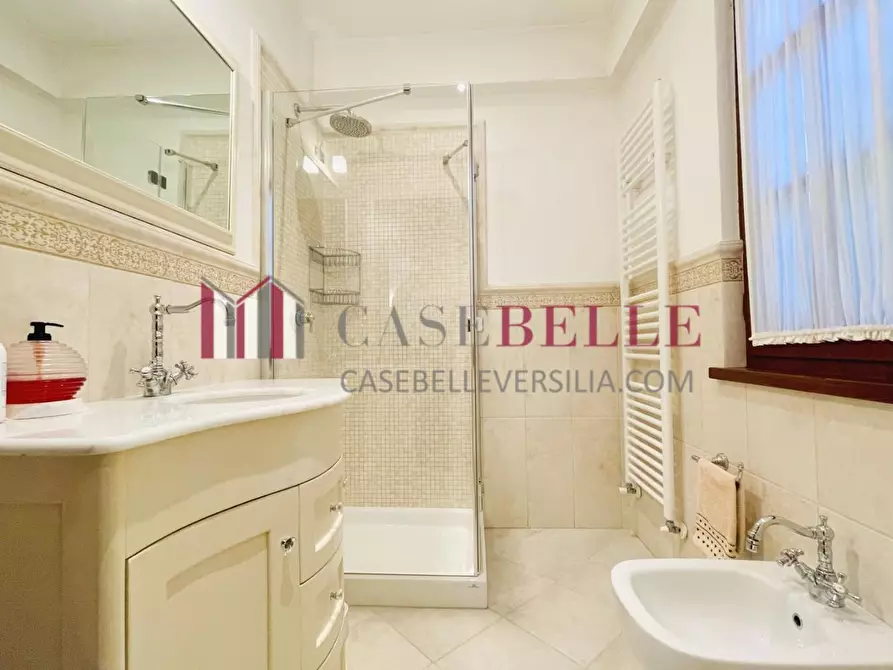 Immagine 13 di Casa bifamiliare in affitto  a Forte Dei Marmi