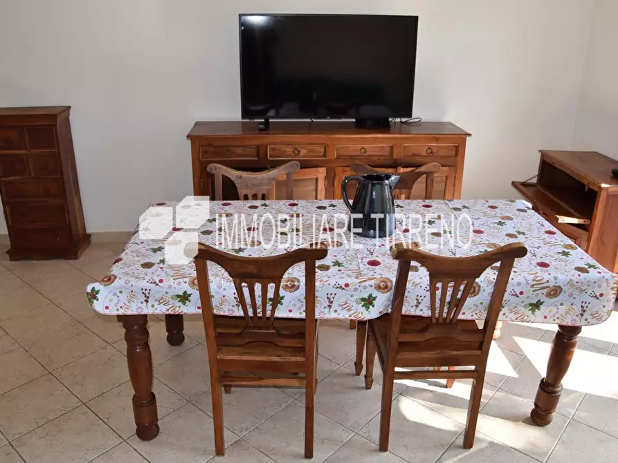 Immagine 9 di Appartamento in affitto  a Massa