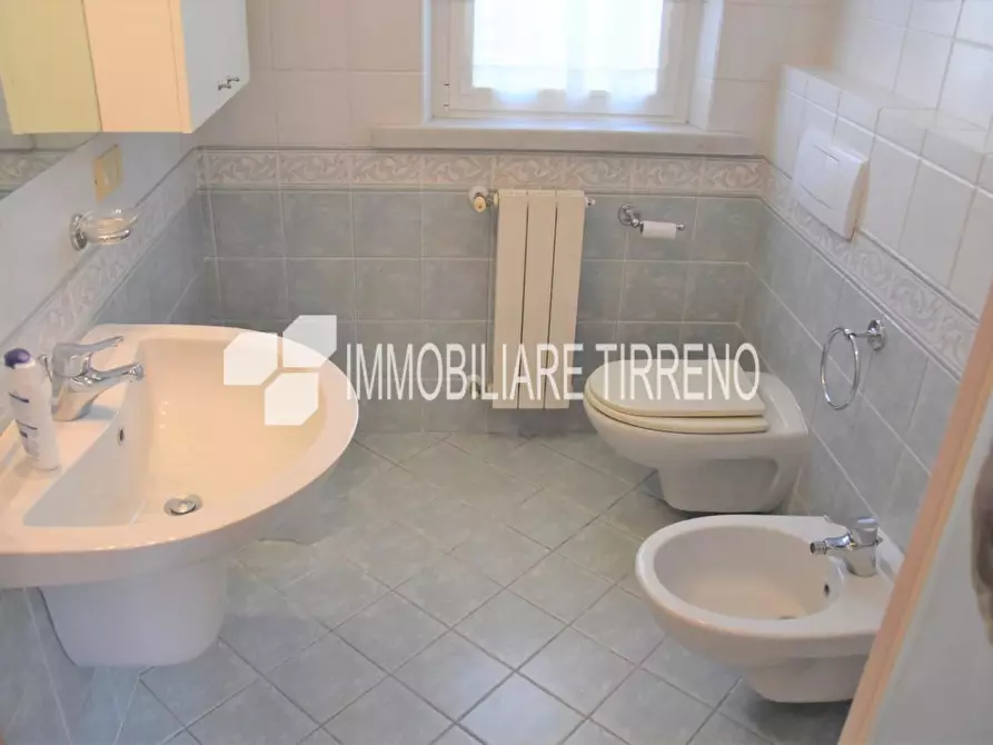 Immagine 24 di Appartamento in affitto  a Massa