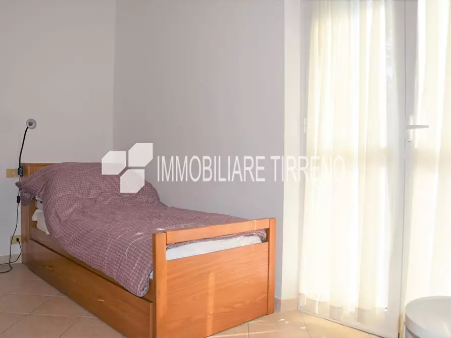 Immagine 18 di Appartamento in affitto  a Massa