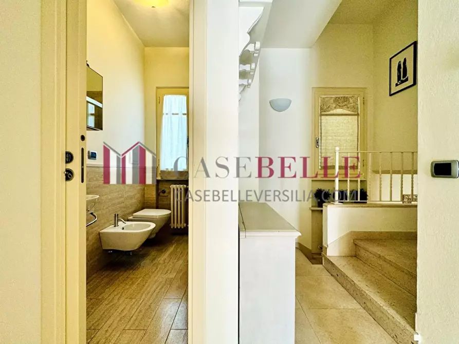 Immagine 9 di Villa in affitto  a Forte Dei Marmi