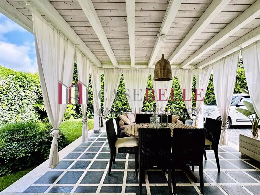 Immagine 18 di Villa in affitto  a Forte Dei Marmi