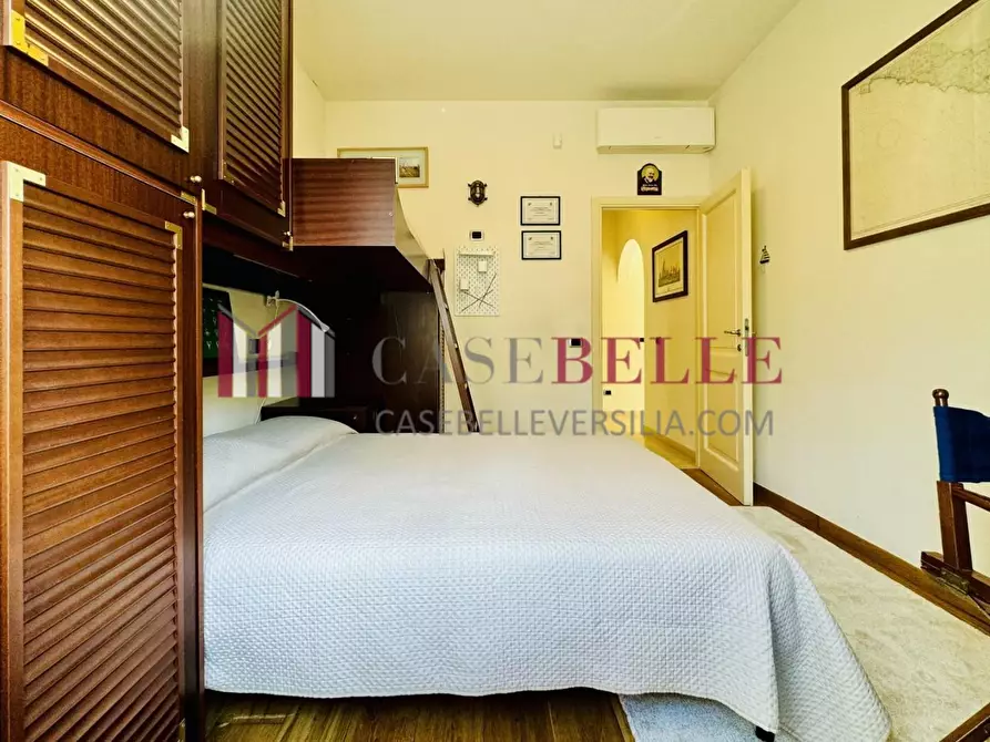 Immagine 34 di Villa in affitto  a Forte Dei Marmi