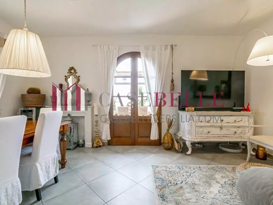 Immagine 61 di Casa bifamiliare in affitto  a Seravezza