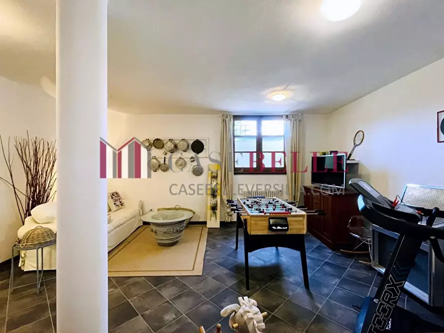 Immagine 41 di Casa bifamiliare in affitto  a Seravezza