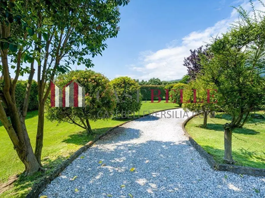 Immagine 72 di Casa bifamiliare in affitto  a Seravezza