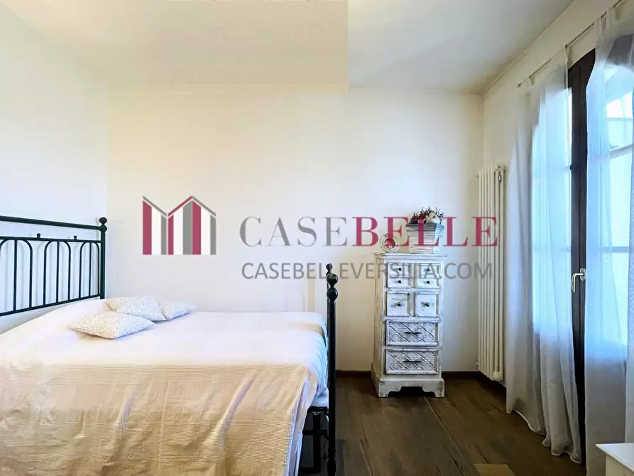 Immagine 28 di Casa bifamiliare in affitto  a Seravezza