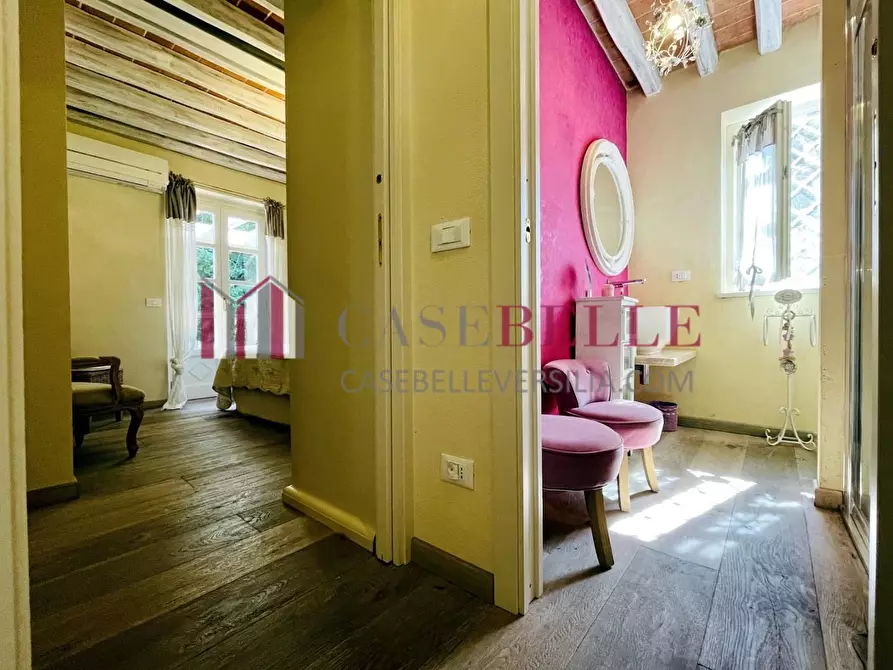 Immagine 97 di Villa in affitto  a Seravezza