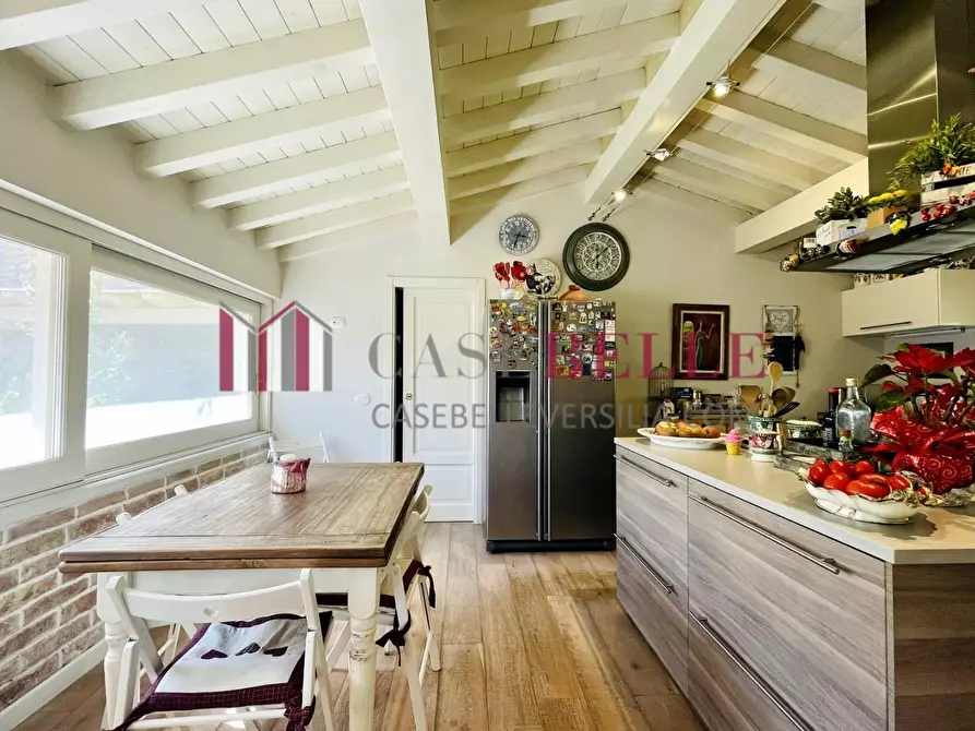 Immagine 25 di Villa in affitto  a Seravezza