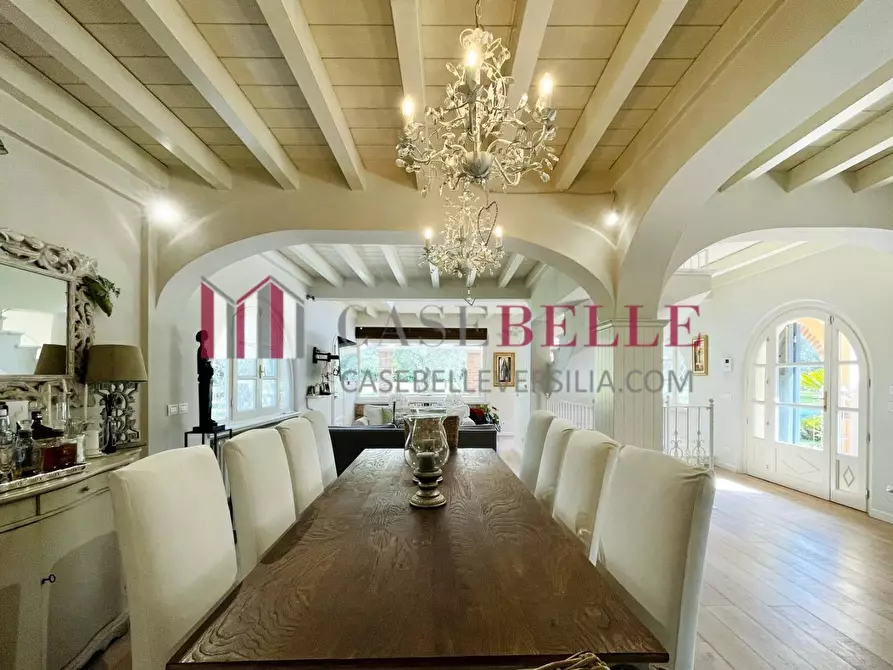 Immagine 17 di Villa in affitto  a Seravezza