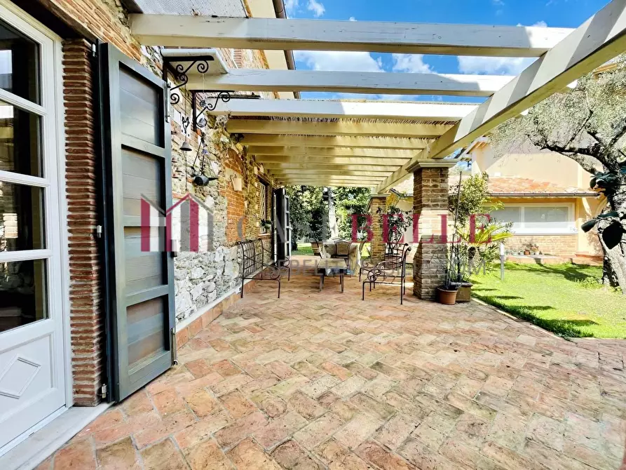 Immagine 88 di Villa in affitto  a Seravezza