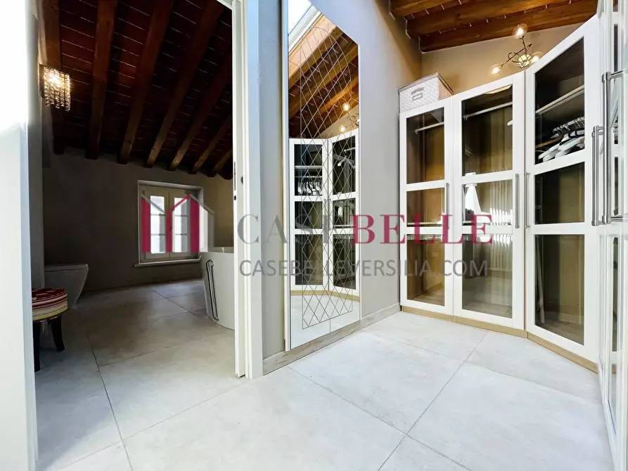 Immagine 75 di Villa in affitto  a Seravezza