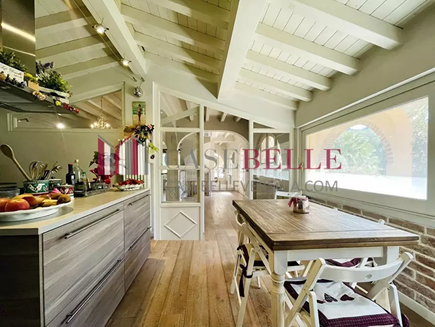 Immagine 30 di Villa in affitto  a Seravezza