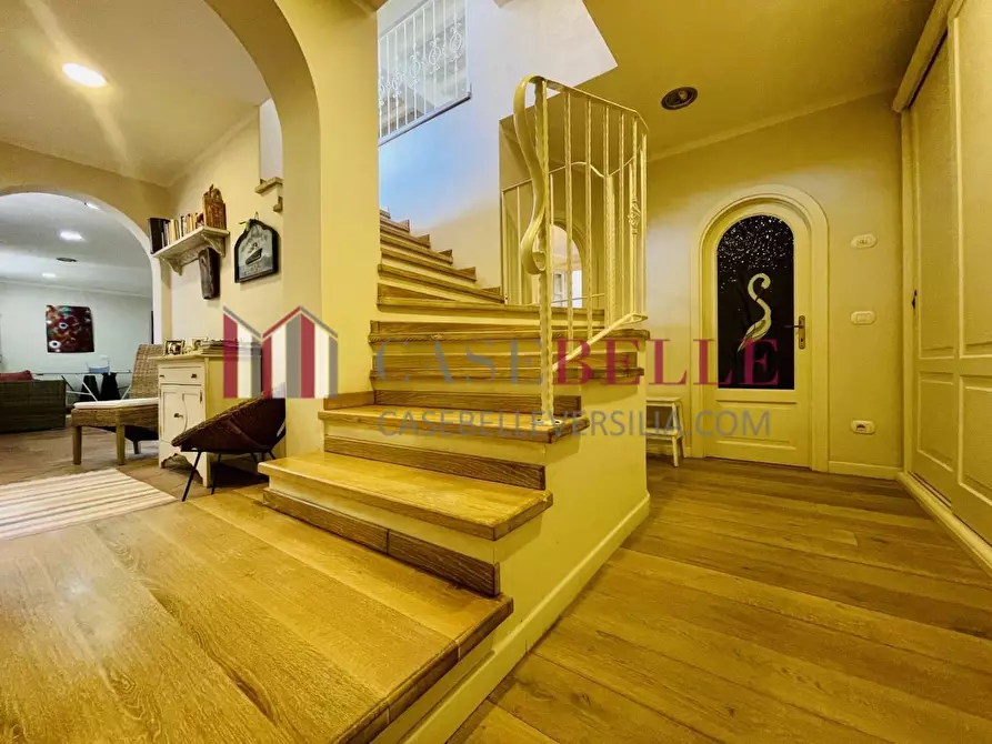 Immagine 42 di Villa in affitto  a Seravezza