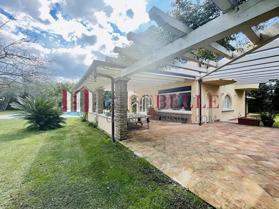 Immagine 67 di Villa in affitto  a Seravezza