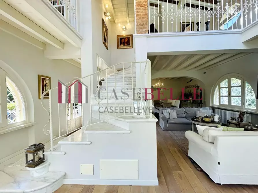 Immagine 23 di Villa in affitto  a Seravezza