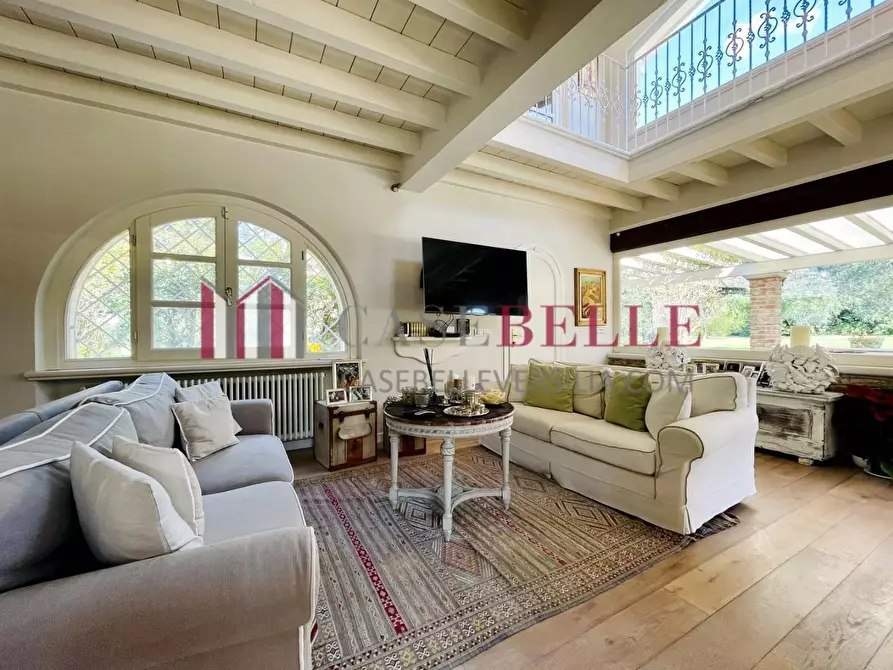 Immagine 18 di Villa in affitto  a Seravezza