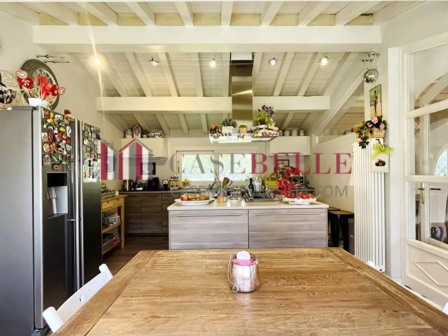 Immagine 26 di Villa in affitto  a Seravezza