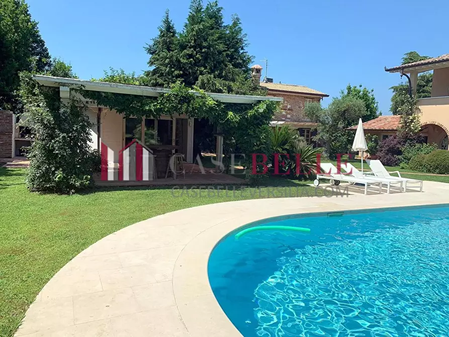 Immagine 5 di Villa in affitto  a Seravezza