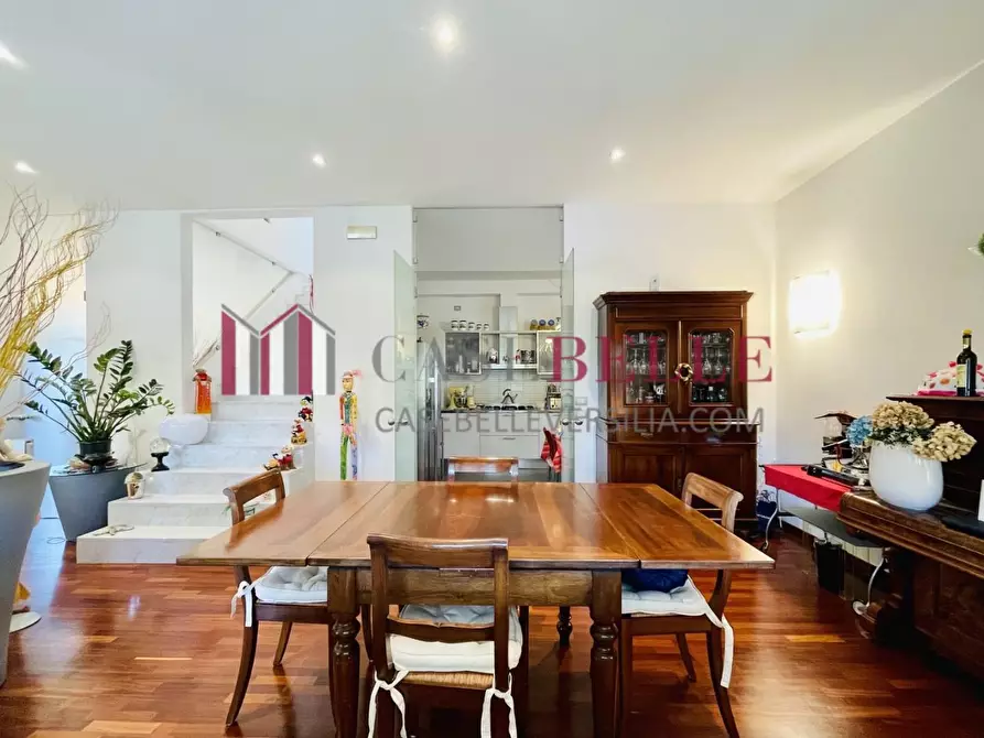 Immagine 42 di Villa in vendita  a Camaiore