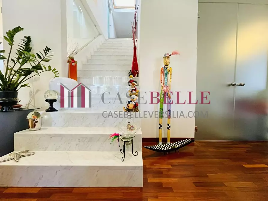Immagine 64 di Villa in vendita  a Camaiore