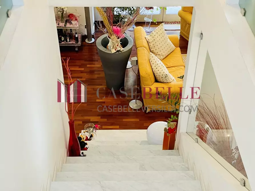 Immagine 70 di Villa in vendita  a Camaiore