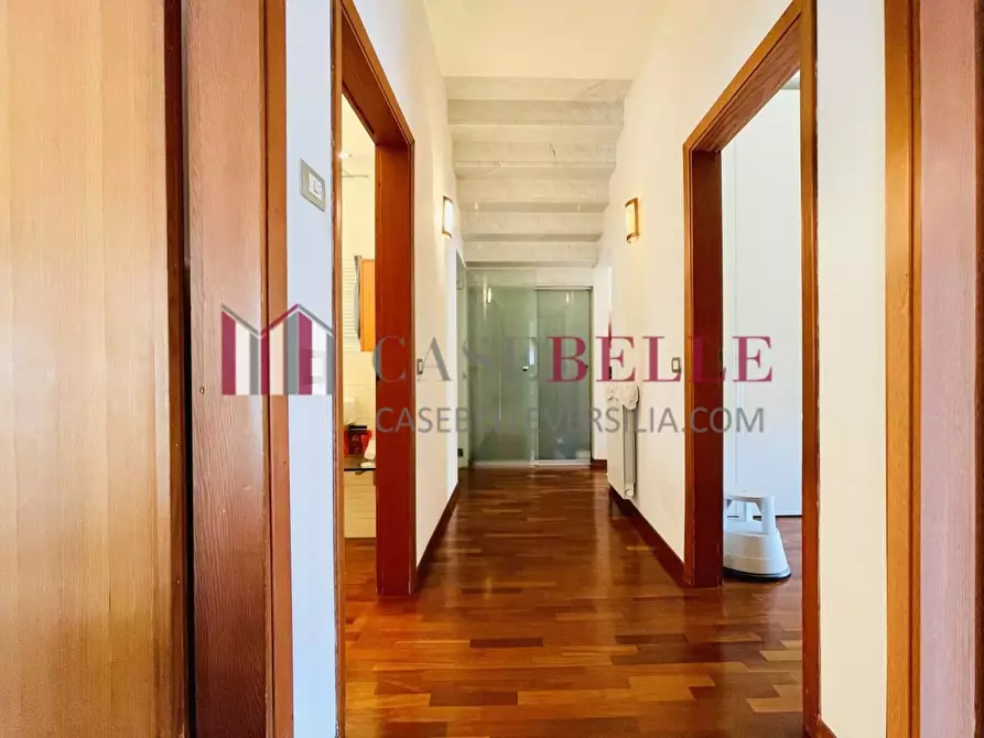 Immagine 63 di Villa in vendita  a Camaiore