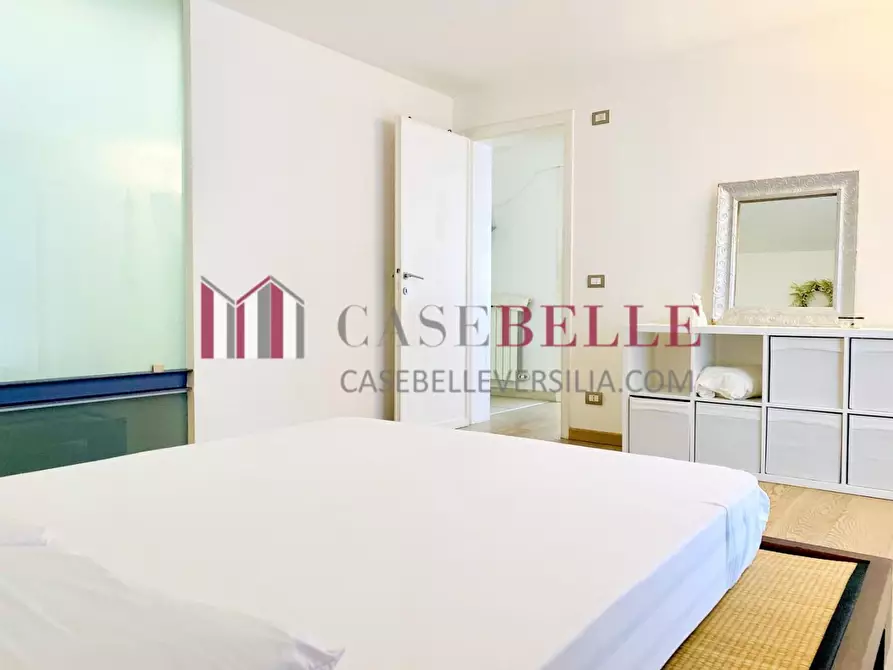 Immagine 26 di Villa in vendita  a Camaiore