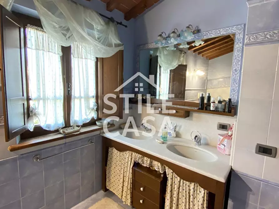 Immagine 36 di Casa semindipendente in vendita  a Castelfranco Di Sotto