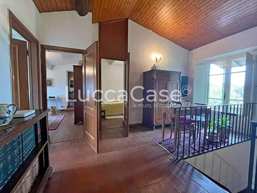 Immagine 38 di Casa colonica in vendita  a Lucca