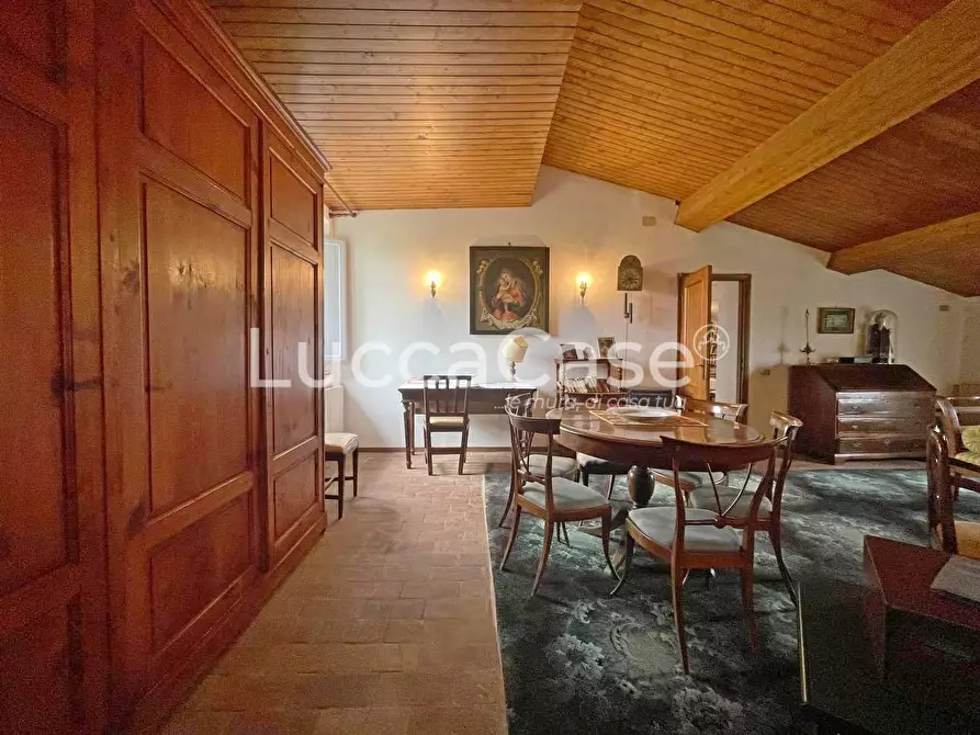 Immagine 28 di Casa colonica in vendita  a Lucca