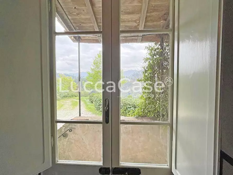 Immagine 57 di Casa colonica in vendita  a Lucca