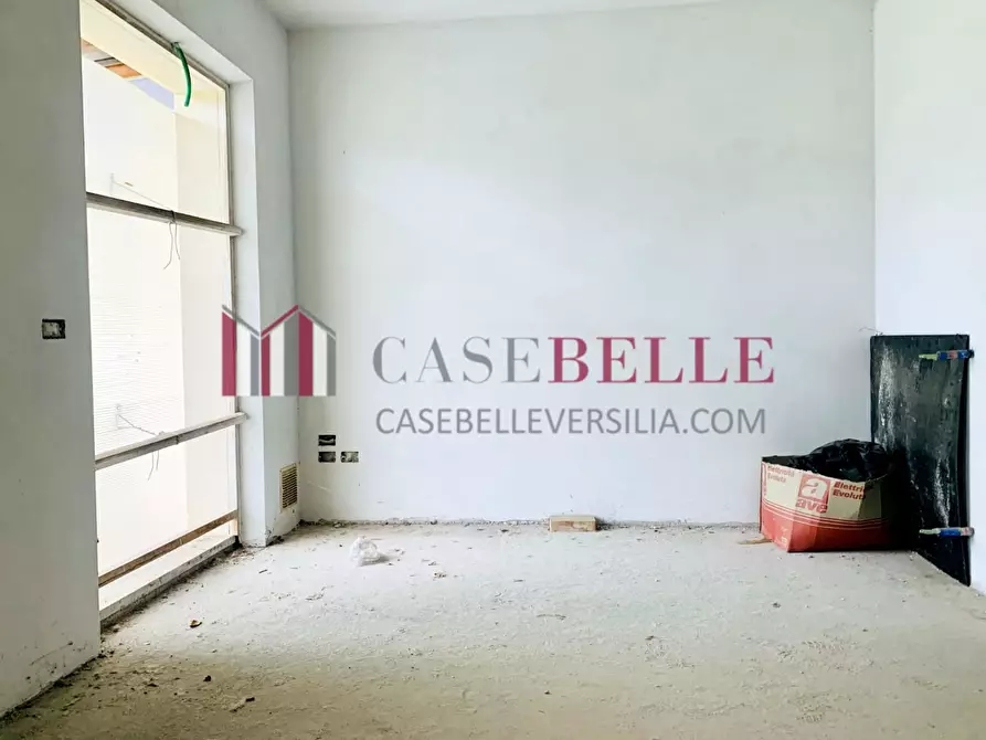 Immagine 2 di Casa bifamiliare in vendita  a Seravezza