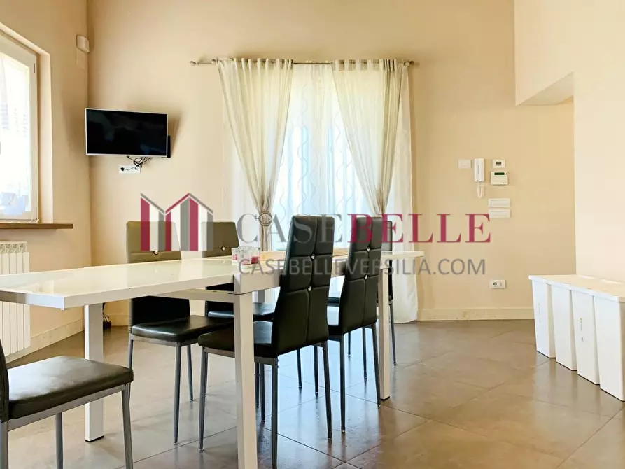 Immagine 44 di Villa in affitto  a Seravezza