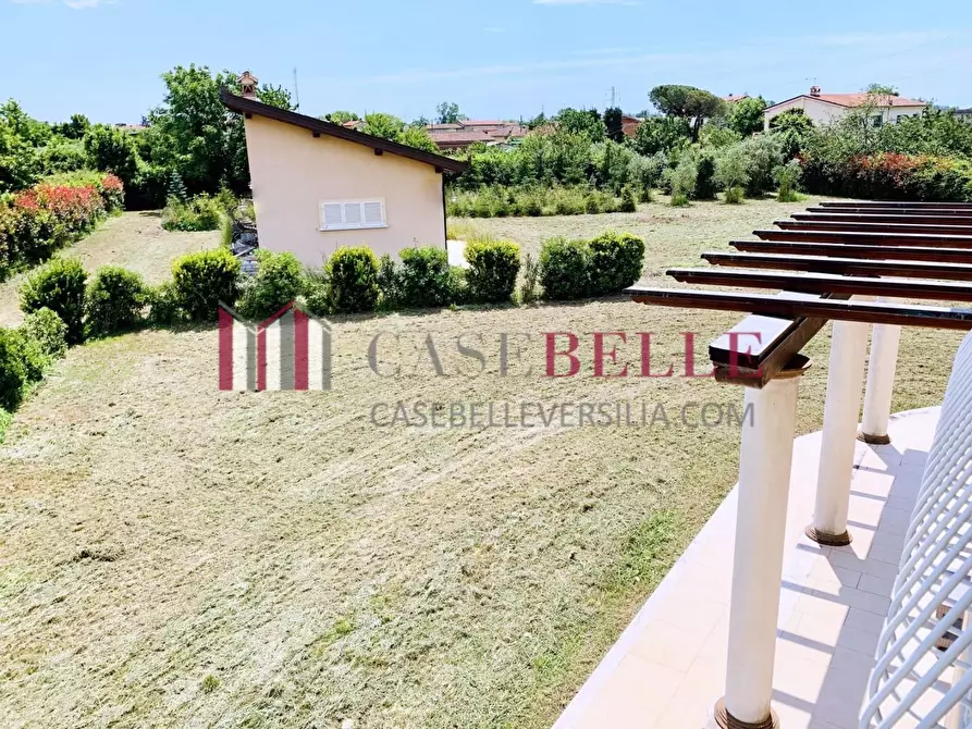 Immagine 35 di Villa in affitto  a Seravezza