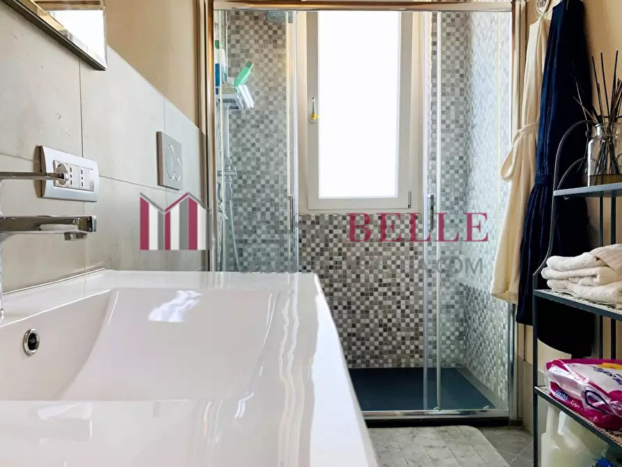 Immagine 13 di Villa in affitto  a Seravezza