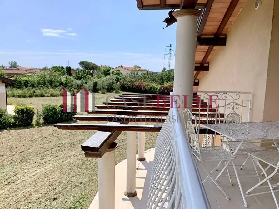 Immagine 36 di Villa in affitto  a Seravezza