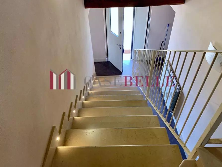 Immagine 38 di Villa in affitto  a Seravezza