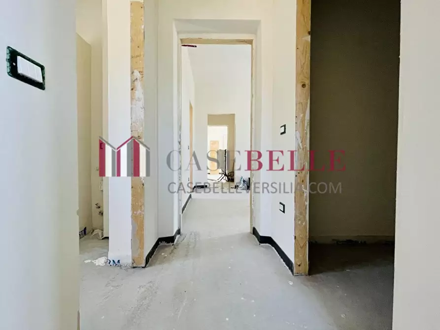 Immagine 9 di Mansarda in vendita  a Pietrasanta