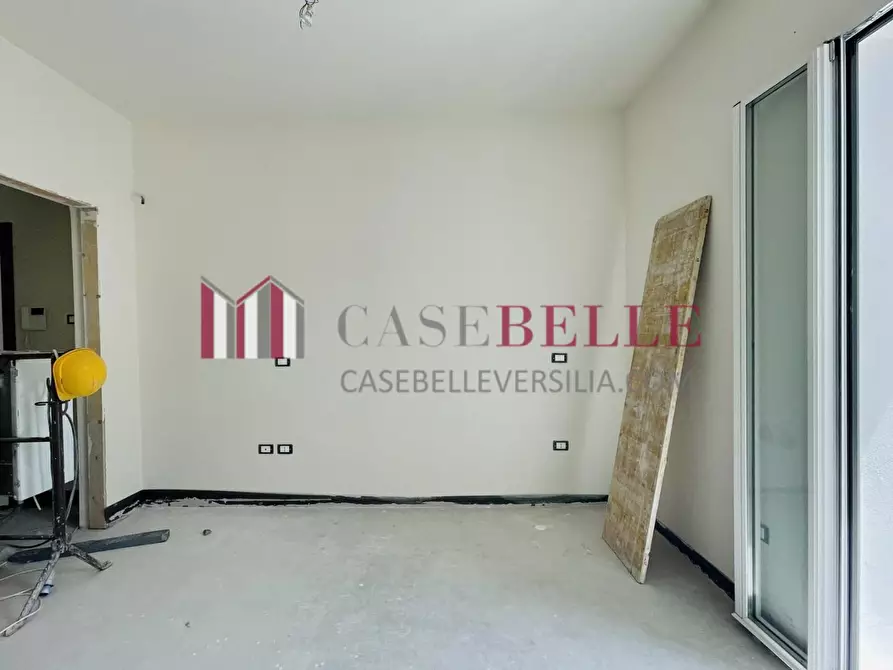 Immagine 12 di Mansarda in vendita  a Pietrasanta